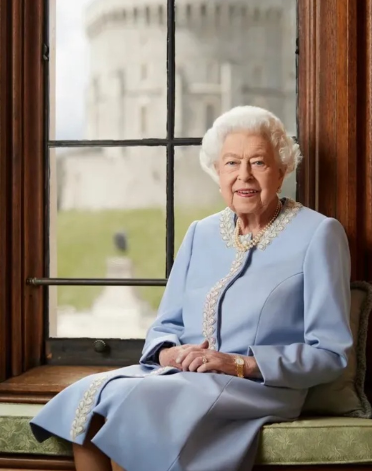 Kraljica Elizabeta portret povodom jubileja