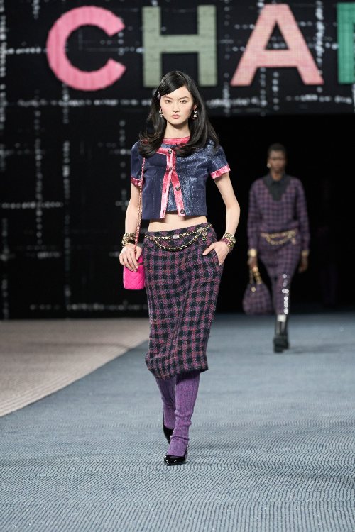 chanel-fw-22-kolekcija-omaz-kultnom-tvidu