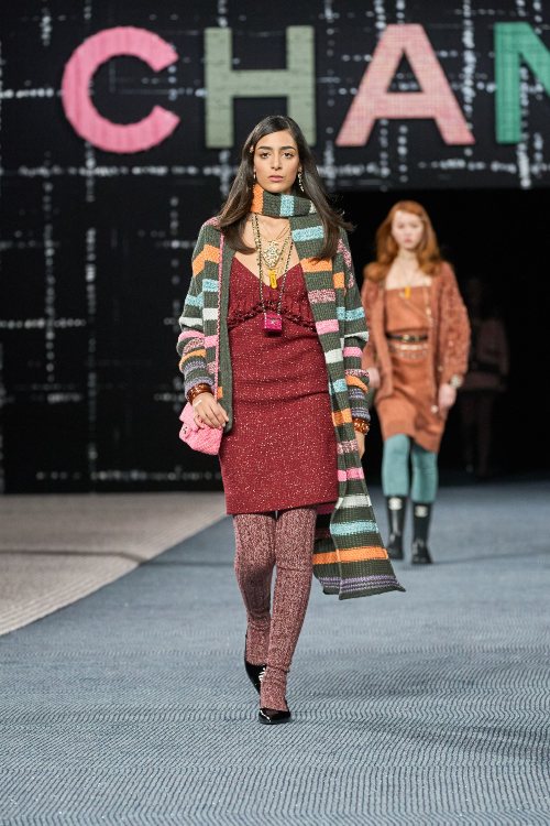 chanel-fw-22-kolekcija-omaz-kultnom-tvidu