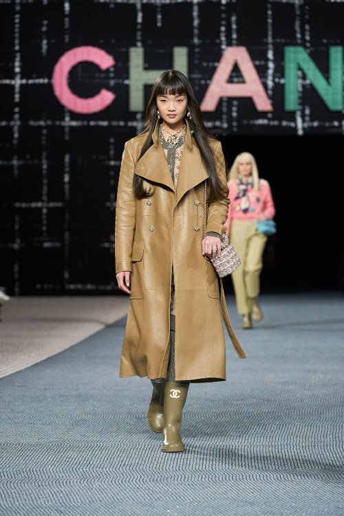 chanel-fw-22-kolekcija-omaz-kultnom-tvidu