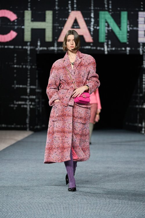 chanel-fw-22-kolekcija-omaz-kultnom-tvidu