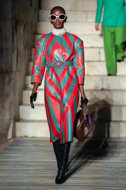 gucci-predstavio-kolekciju-resort-2023-pod-nazivom-cosmogonie