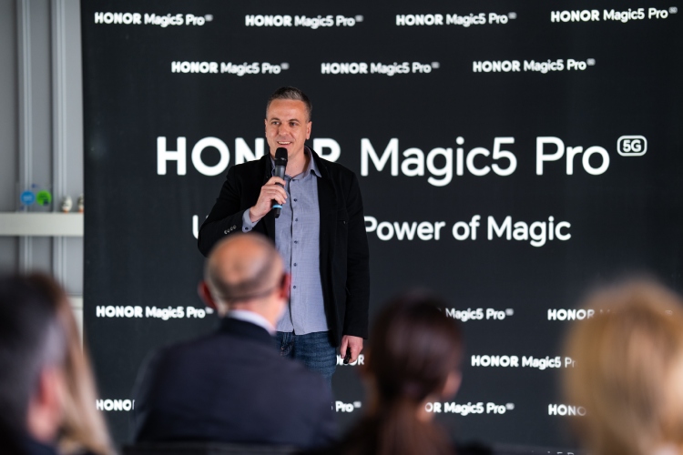 honor-magic-5-pro-srbija-11