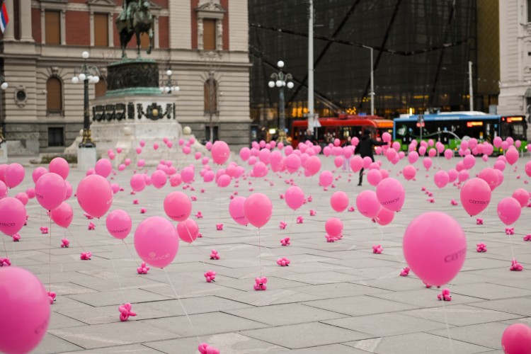 roze-trgovi-glavnih-gradova-u-regionu-na-osmi-mart-4