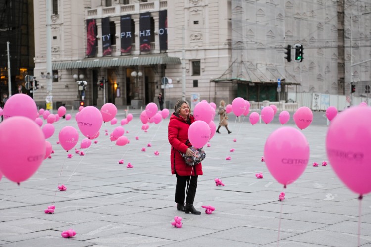 roze-trgovi-glavnih-gradova-u-regionu-na-osmi-mart-6