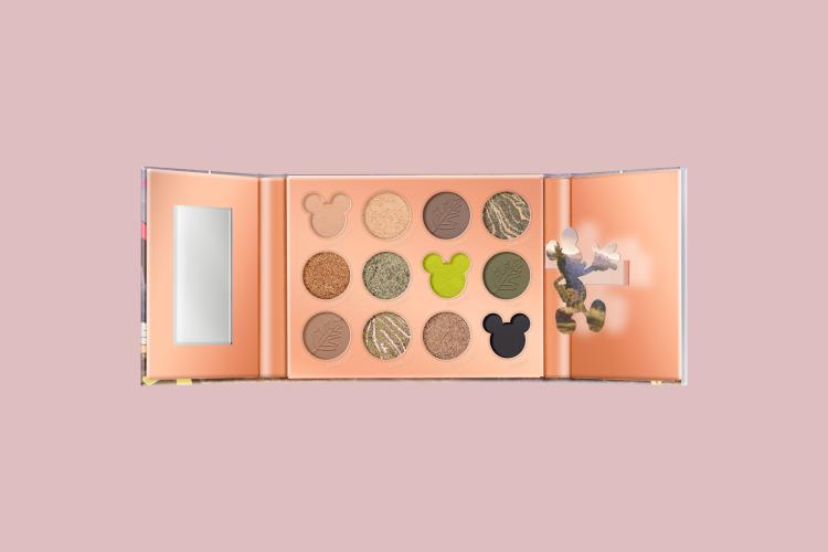 4059729432193-image-front-view-full-open-essence-disney-mickey-and-friends-eyeshadow-palette-01-943219