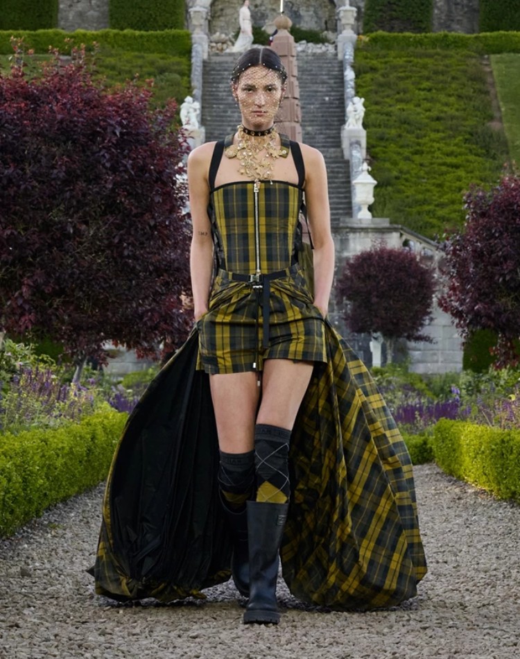 dior-cruise-2025-11