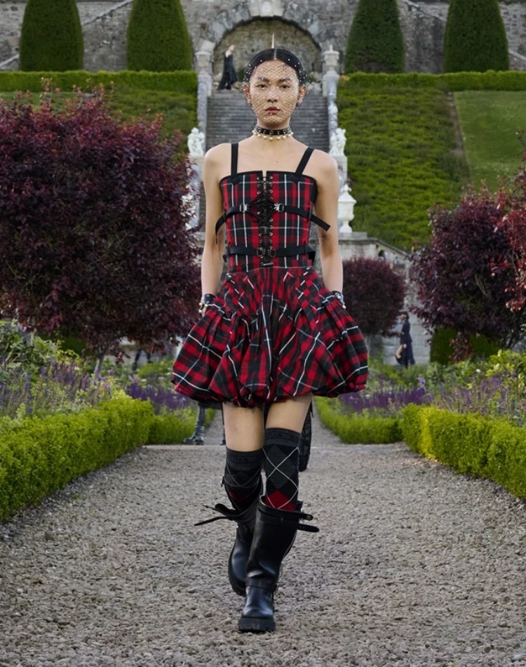 dior-cruise-2025-10
