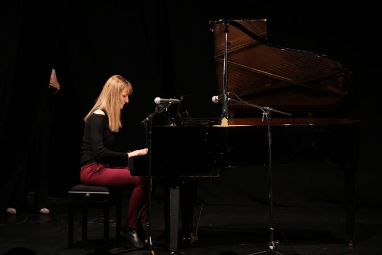 klavir-kao-prostor-susreta-recital-odraslih-ucenika-jovane-mihailovic-u-kc-cukarica-4