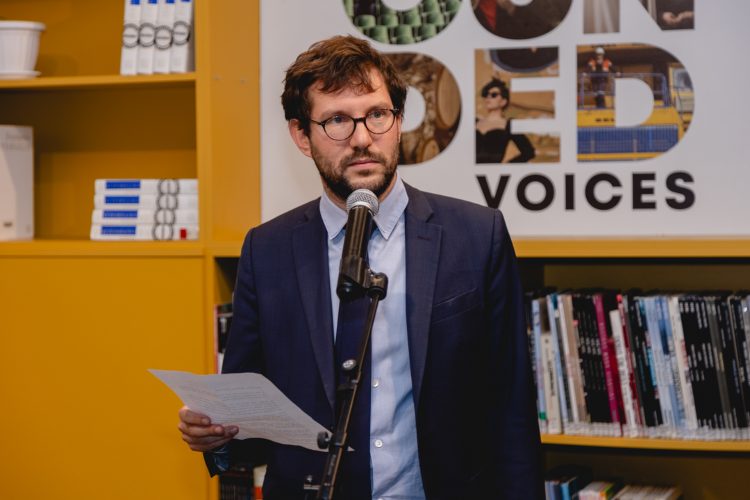 unbounded-voices-nesputani-glasovi-francuski-institut-beograd-zene-balkana-izlozba-fotografija-9