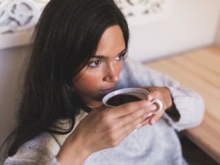 Coffee nap je najnoviji trik za više energije: Popijte kafu, pa odspavajte 20 minuta