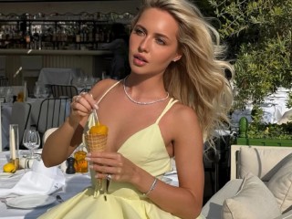 Miris breskve koji ćete nositi celo leto: 5 body mist favorita koji mirišu kao sunce na koži