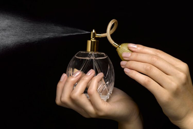 Orijentalni parfemi: 5 mirisnih bočica za hiljadu i jednu noć