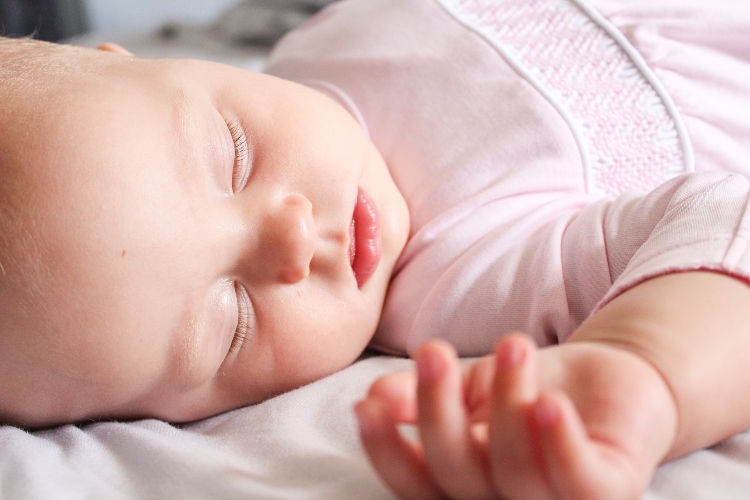 5 stvari koje vam zaista nisu potrebne za bebu, a većina misli da su neophodne