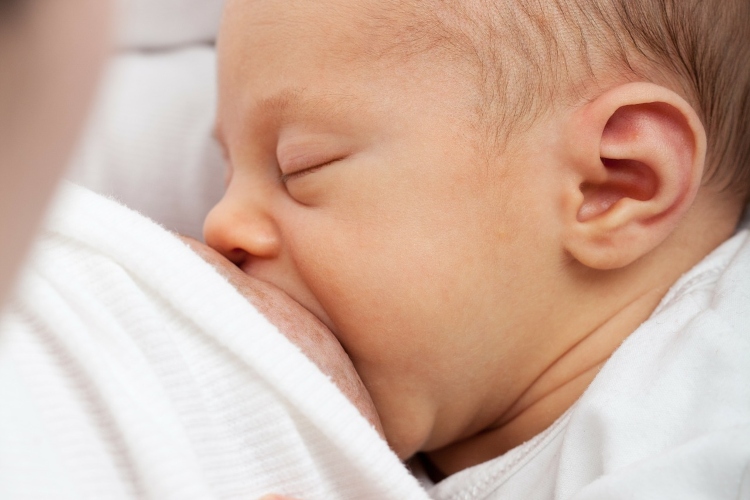 Korisni saveti za majke koje doje bebe, a vraćaju se na posao