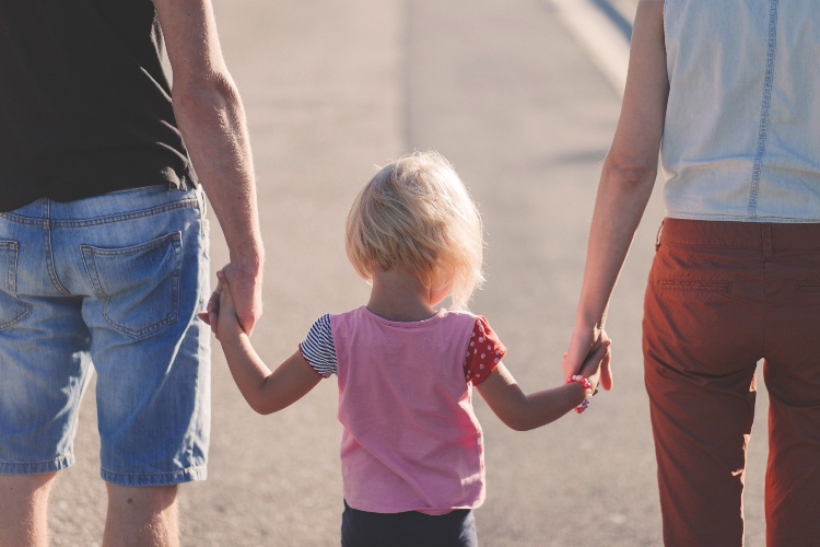 Koje sve negativne efekte razvod roditelja donosi deci?