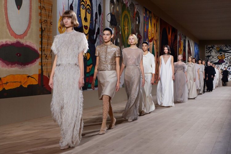 Toplina naših ruku: Christian Dior Couture kolekcija proleće/leto 2022