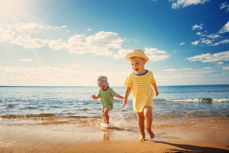 5 zabavnih aktivnosti za decu na plaži