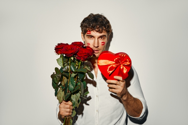 Pokloni za Dan zaljubljenih za njega (bez plišanih medvedića i suvišnih klišea)