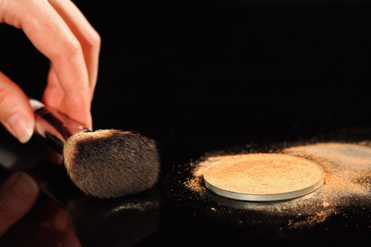 Top 10 idealnih praškastih pudera za fiksiranje šminke