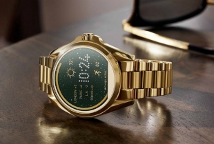 Michael kors smartwatch cena new arrivals