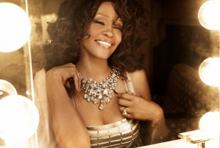 M∙A∙C X Whitney Houston: Nova kolekcija odaje počast vrhunskoj ikoni lepote