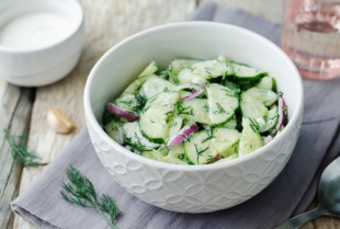 Osveženje na prvi zalogaj: Krastavac salate koje osvajaju ukusom