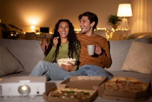 7 novih romantičnih filmova koje treba da pogledate ovog leta