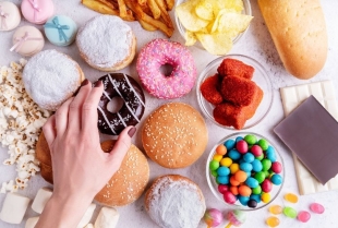 5 čudnih znakova koji otkrivaju da konzumirate previše šećera