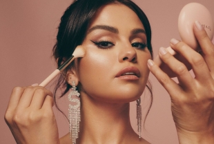 Omiljeni trik Selene Gomez za intezivne trepavice postao je viralan na TikToku