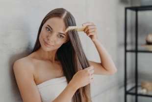 Kako da osušite kosu i napravite željenu frizuru bez korišćenja fena