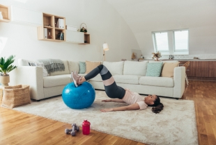 Vežbe za zagrevanje: savršen način da startujete trening kod kuće