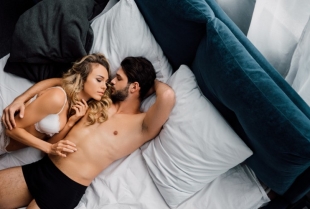 Muškarci otkrivaju - šta žene ne treba da nose u krevetu?