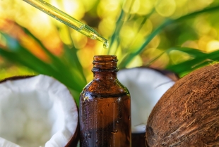 Istina ili mit: da li kokosovo ulje može pospešiti rast kose?