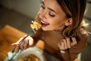 Tajna žene koja je smršala 16 kilograma – a nije se odrekla ni pomfrita ni čokolade