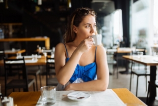 Sto za jednu osobu: Zašto je pravo zadovoljstvo jesti sama u restoranu?