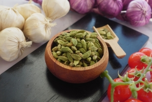 Kardamom – tajni aromatični dragulj koji menja zdravlje iz korena