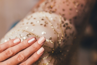 Sve osim dosadnog - 12 nude manikira koji će vas inspirisati