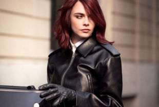 Crveni bob koji je zaludeo Instagram – i nosi ga Kara Delevinj