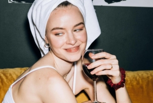 Čaša vina za opuštanje ili navika koja te tiho menja?