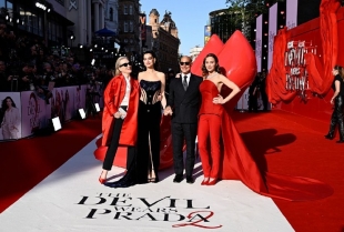 The Devil Wears Prada 2 zaludeo London: Meril Strip, En Hatavej i Emili Blant ponovo zajedno na crvenom tepihu