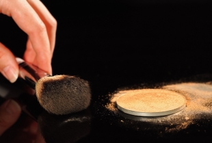 Top 10 idealnih praškastih pudera za fiksiranje šminke