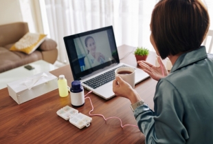 Remote work, real life: kako sačuvati društveni život kad je kancelarija – dnevna soba