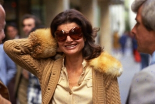 Naočare za sunce Jackie O: Najglamurozniji trend leta 2026.